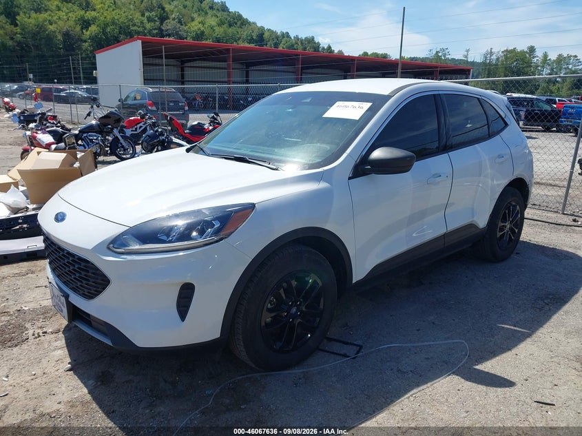 Vin: 1fmcu9g68nub97141, lot: 46567163, ford escape se 20222
