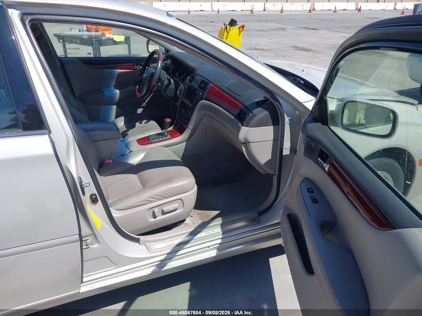LEXUS ES 330 2004 VIN JTHBA30G045039568