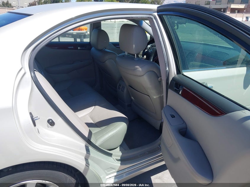 LEXUS ES 330 2004 VIN JTHBA30G045039568