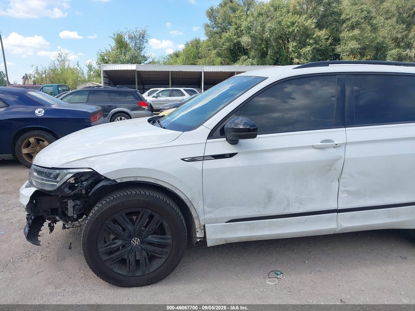 2022 VOLKSWAGEN TIGUAN auction photo 6