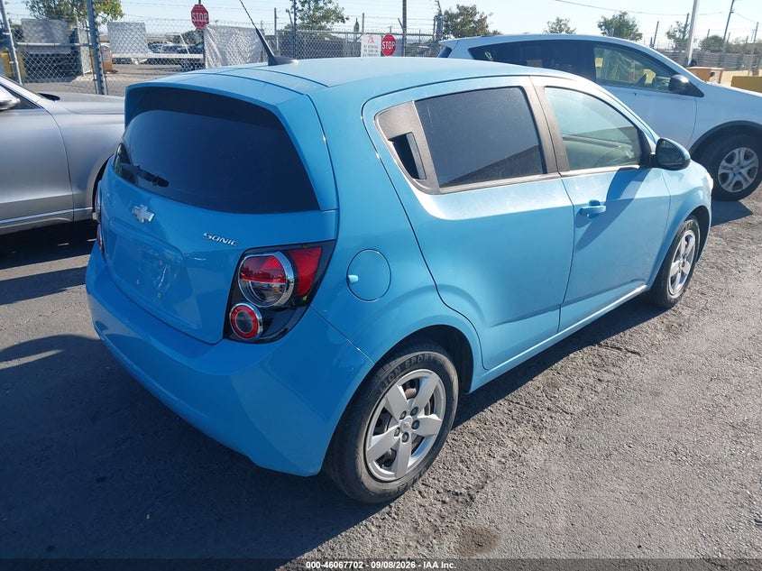 2014 CHEVROLET SONIC auction photo 4