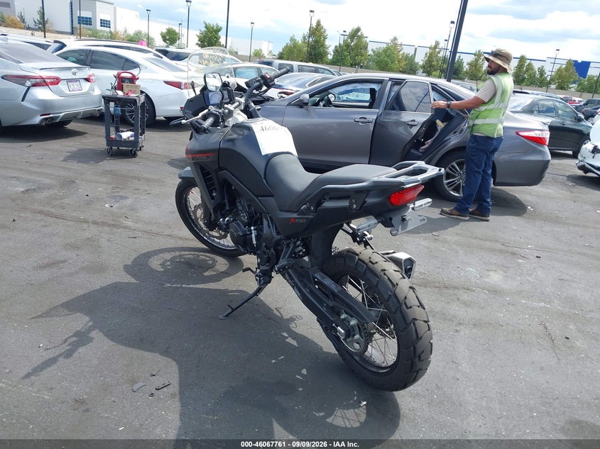 HONDA XL750 2024
