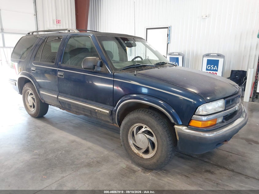 1998 CHEVROLET BLAZER auction photo 1