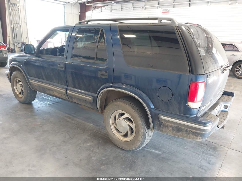 1998 CHEVROLET BLAZER auction photo 3