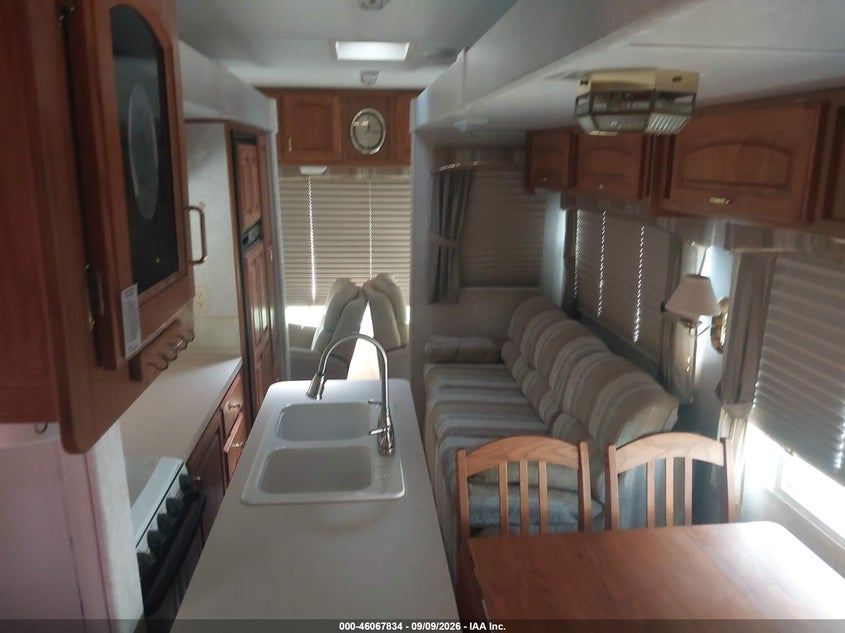 2001 JAYCO DESIRE auction photo 8