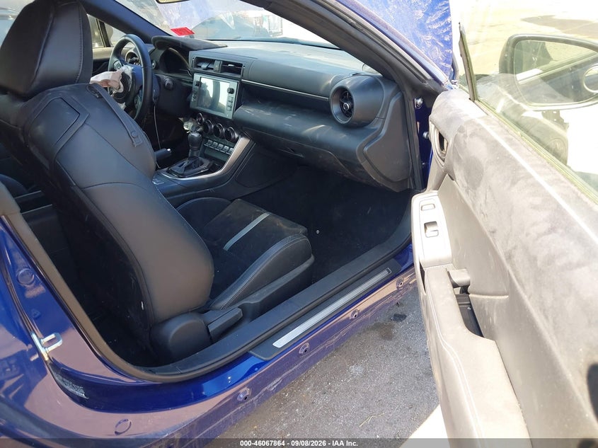 2023 TOYOTA GR86 auction photo 5