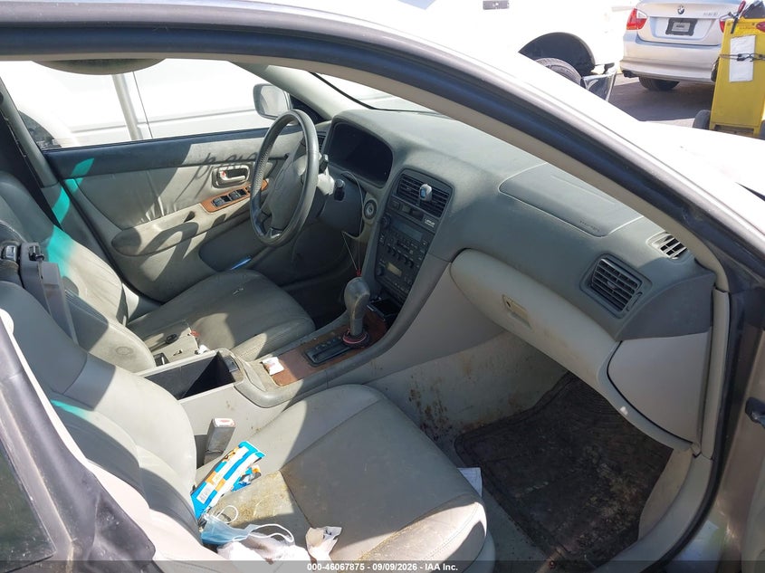 1999 LEXUS ES 300 auction photo 5
