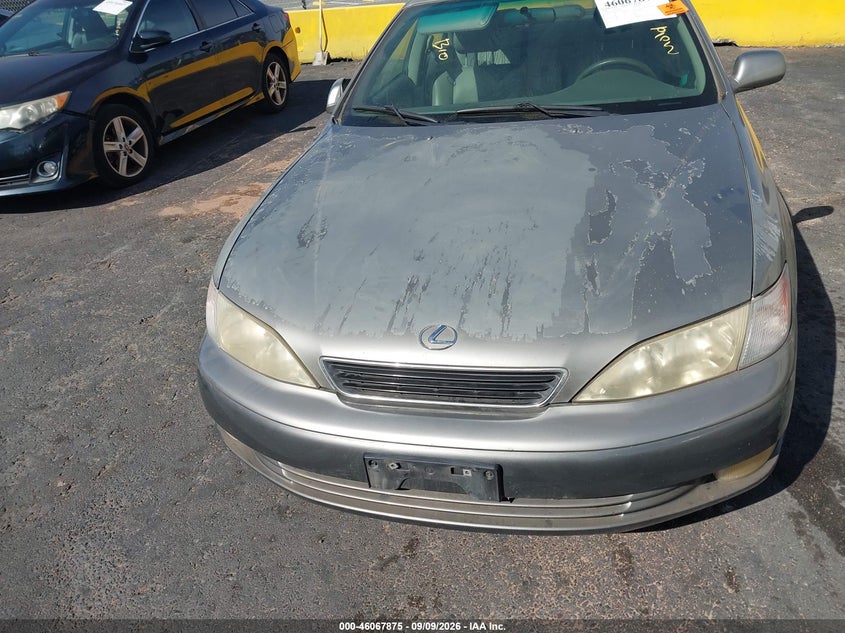 1999 LEXUS ES 300 auction photo 6