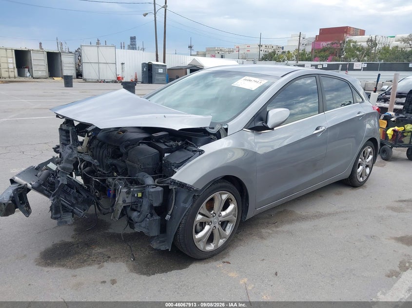 2013 HYUNDAI ELANTRA GT auction photo 2