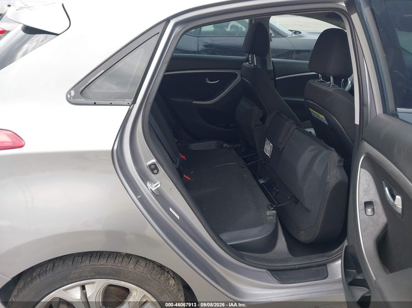 2013 HYUNDAI ELANTRA GT auction photo 8