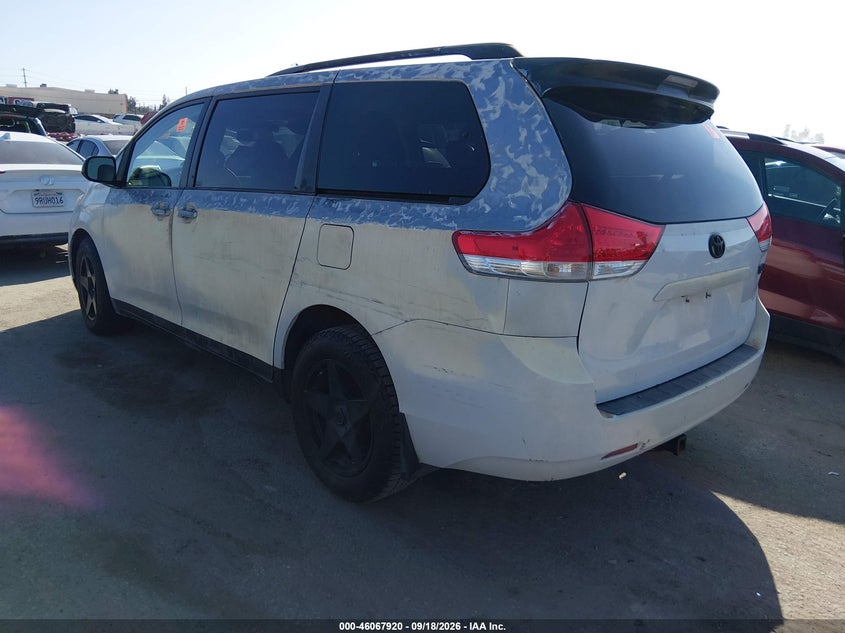 Vin: 5tddk3dc9es092523, lot: 46567447, toyota sienna xle 7 passenger 20143