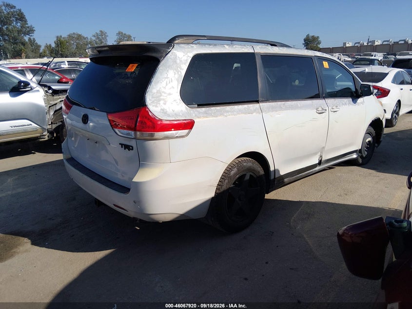 Vin: 5tddk3dc9es092523, lot: 46567447, toyota sienna xle 7 passenger 20144