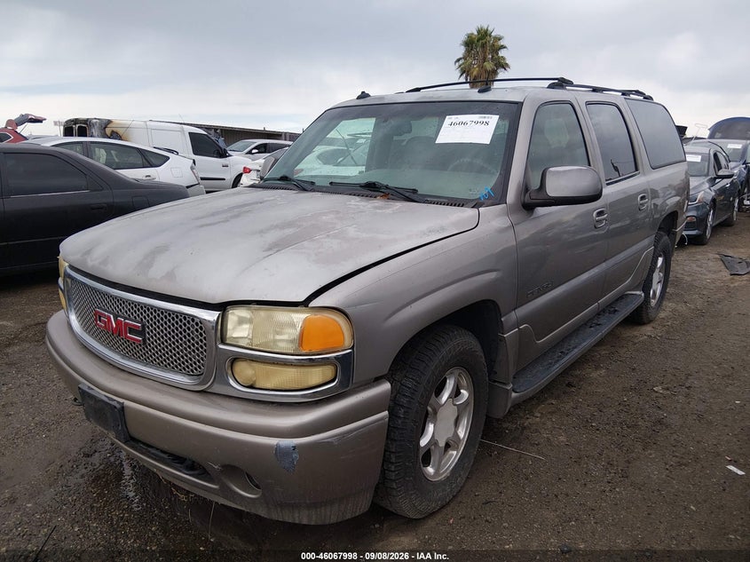 2003 GMC YUKON XL 1500 auction photo 2
