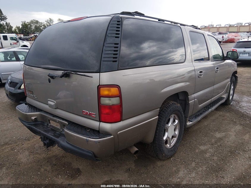 2003 GMC YUKON XL 1500 auction photo 4