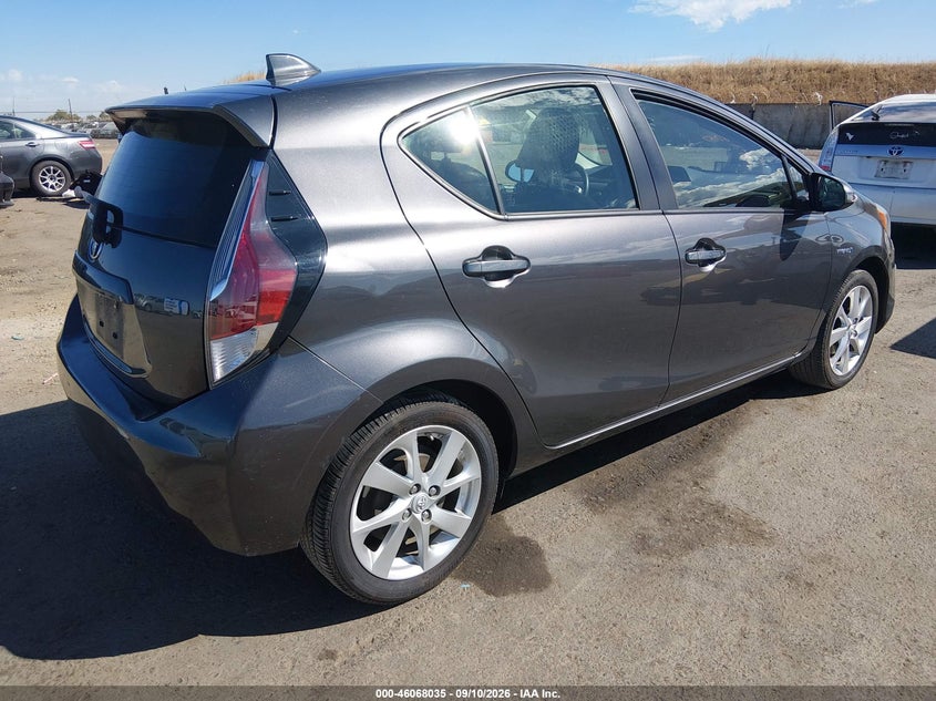 Vin: jtdkdtb39f1097983, lot: 46567562, toyota prius c four 20154