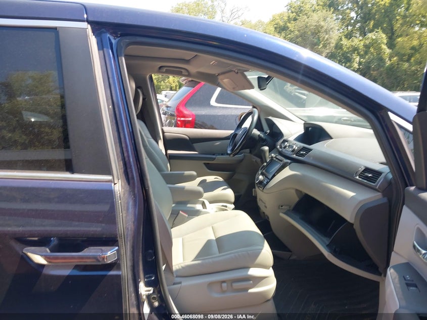 2015 HONDA ODYSSEY auction photo 5