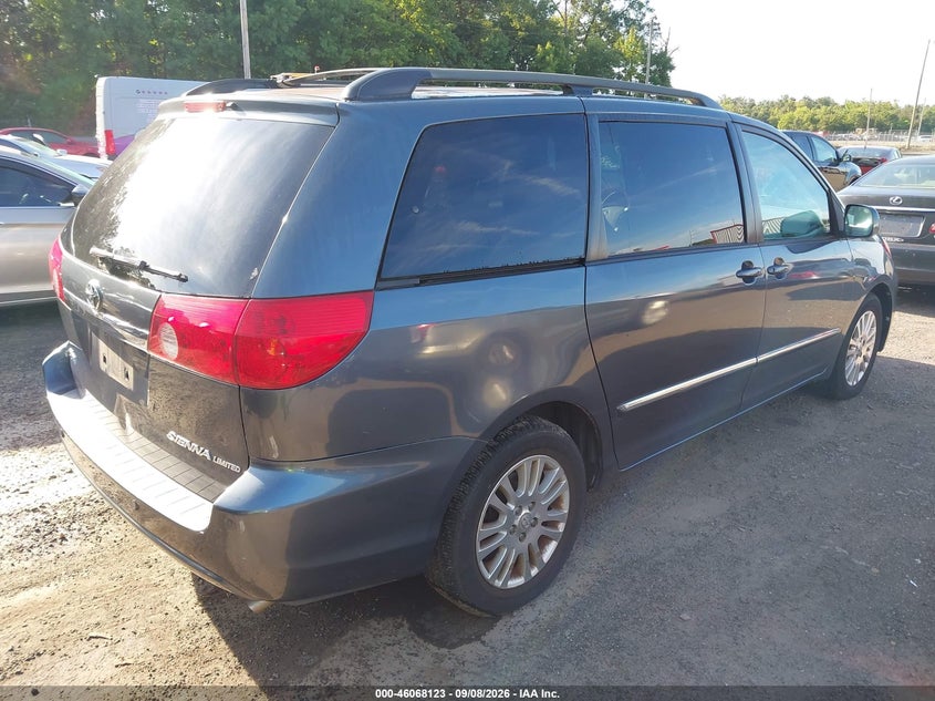 2007 TOYOTA SIENNA auction photo 4