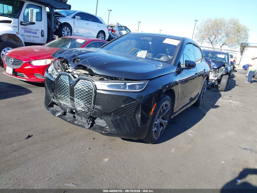 Vin: wb523cf02rcr07669, lot: 46567680, bmw ix xdrive50 20242