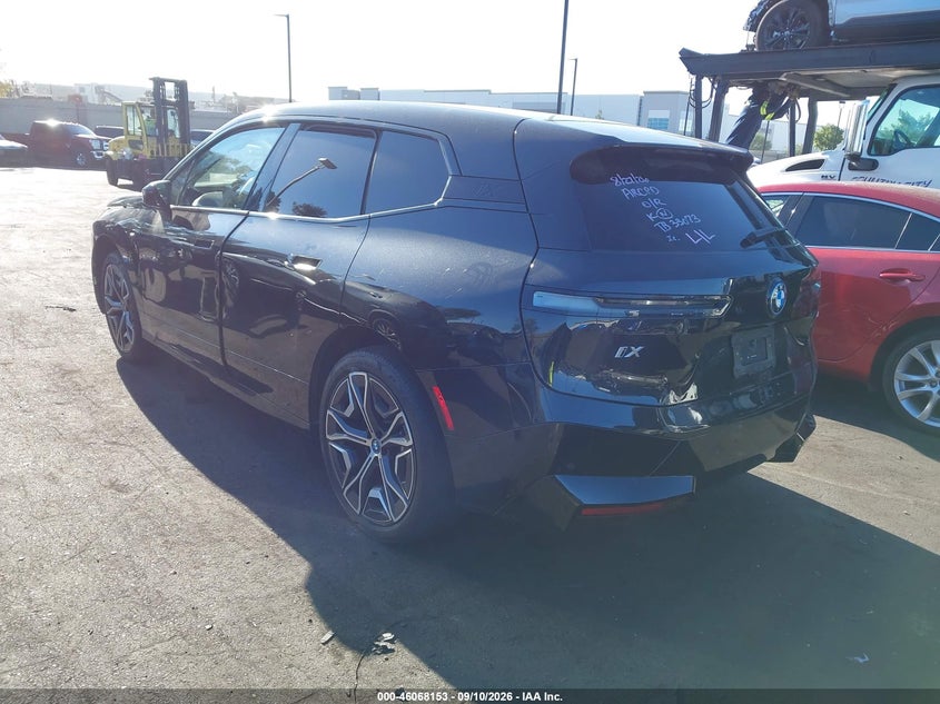 Vin: wb523cf02rcr07669, lot: 46567680, bmw ix xdrive50 20243