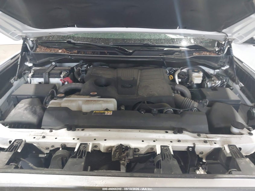 TOYOTA TUNDRA - zdjęcie 10