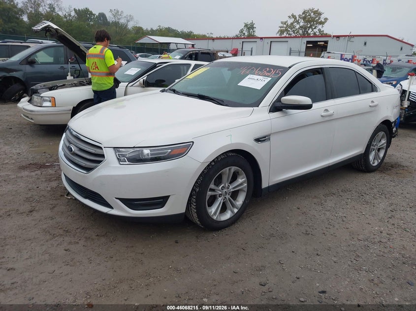 Vin: 1fahp2e82fg167068, lot: 46567742, ford taurus sel 20152