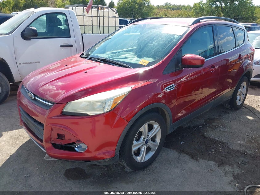 Vin: 1fmcu0gx4eub00599, lot: 46567820, ford escape se 20142