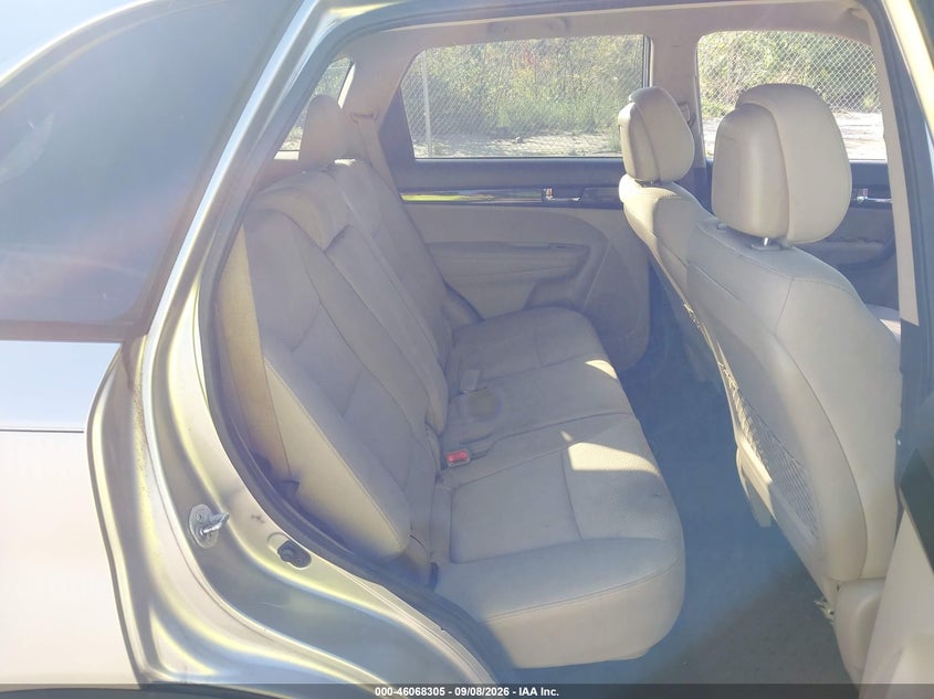 2012 KIA SORENTO auction photo 8