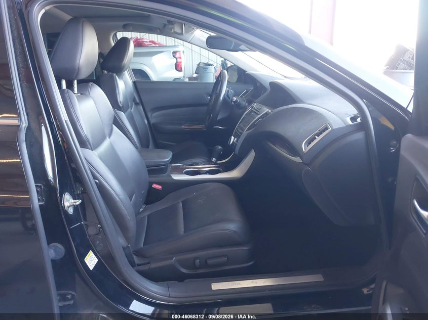 2016 ACURA TLX auction photo 5