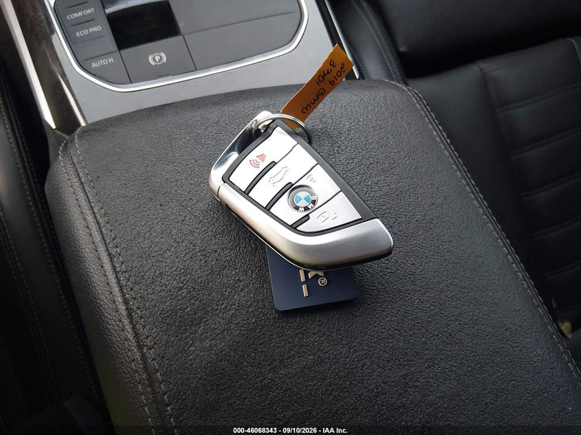 BMW 330I - zdjęcie 11