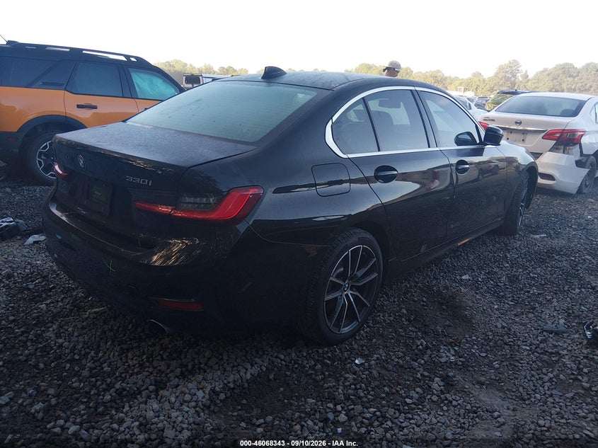 BMW 330I - zdjęcie 4