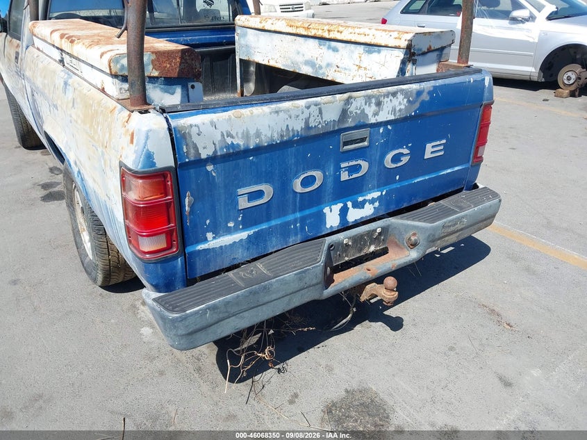 DODGE DAKOTA 1992 VIN 1B7FL26X6NS675607