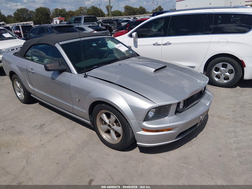 2009 FORD MUSTANG auction photo 1