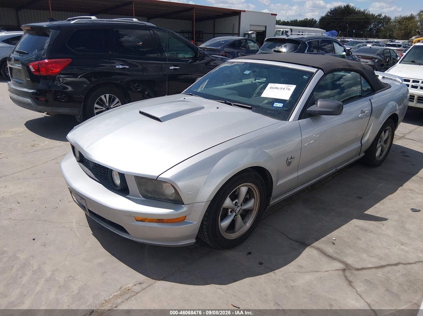 2009 FORD MUSTANG auction photo 2