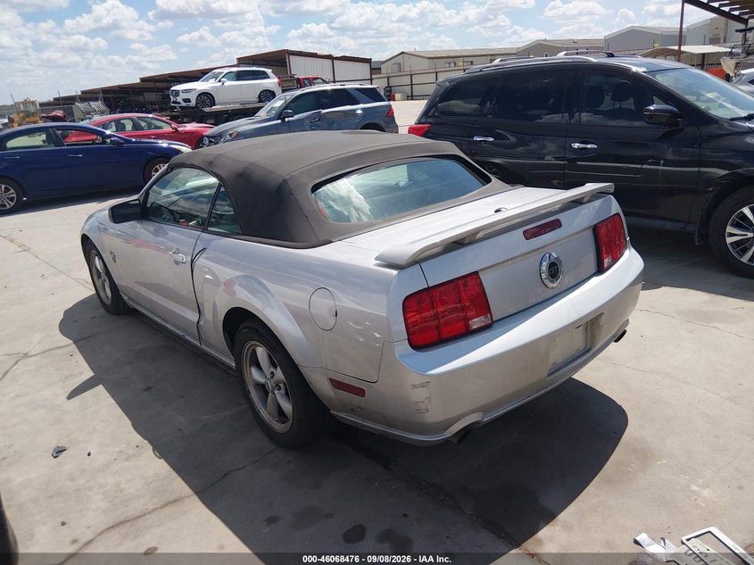 2009 FORD MUSTANG auction photo 3