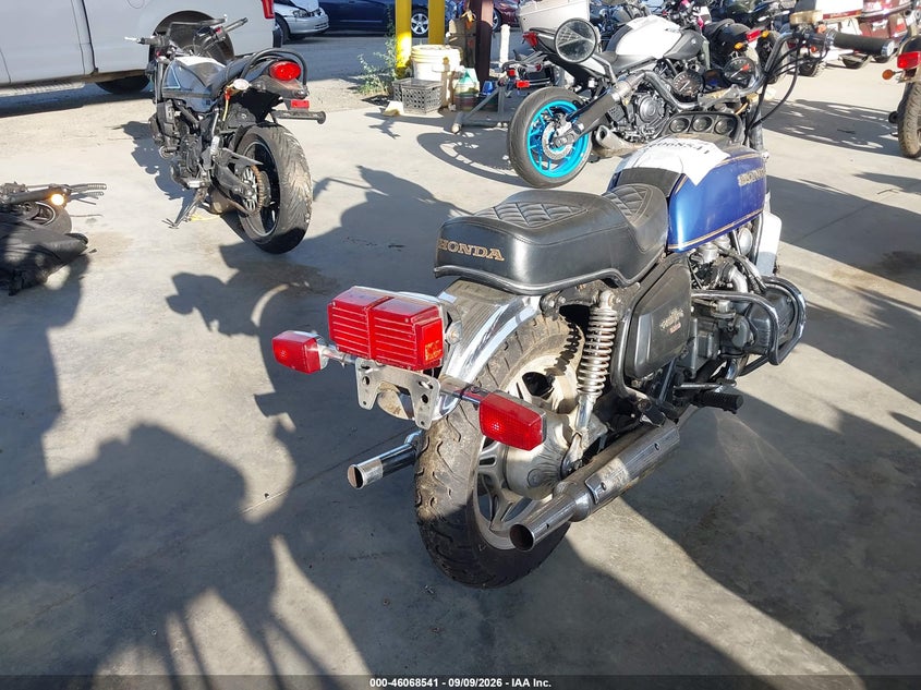 1979 HONDA GL 1000 auction photo 4