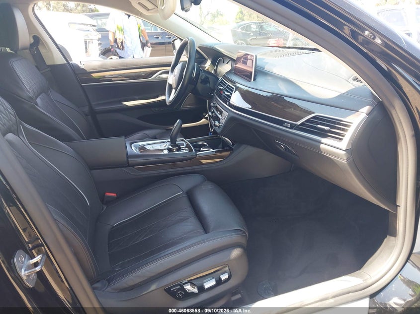 BMW 750I - zdjęcie 5