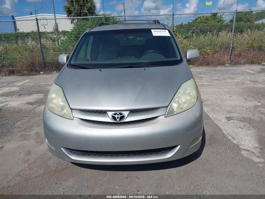 2006 TOYOTA SIENNA auction photo 6