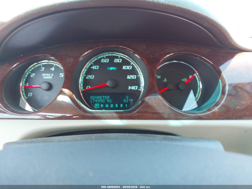 2010 BUICK LUCERNE auction photo 7
