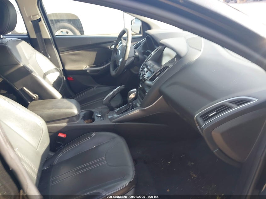 2013 FORD FOCUS auction photo 5