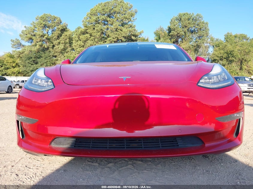 TESLA MODEL 3 - zdjęcie 12