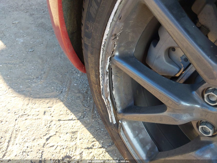 TESLA MODEL 3 - zdjęcie 19