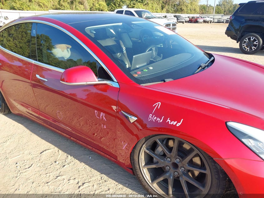 TESLA MODEL 3 - zdjęcie 6
