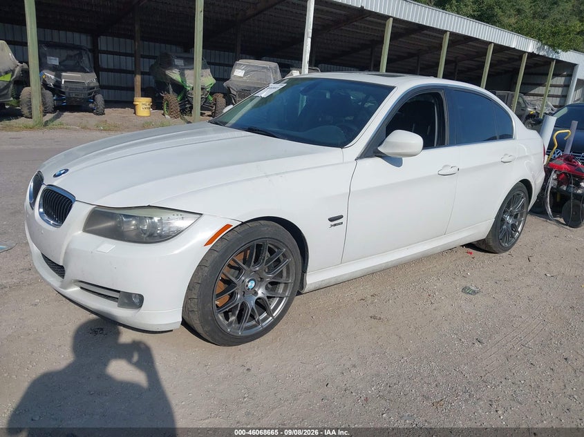 2010 BMW 335I auction photo 2