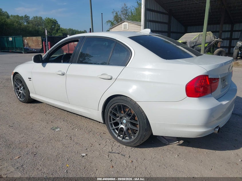 2010 BMW 335I auction photo 3