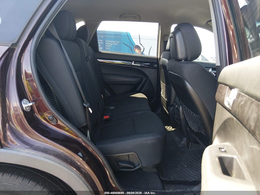 2014 KIA SORENTO auction photo 8