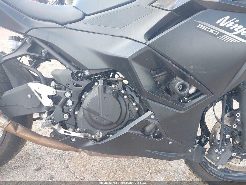 KAWASAKI EX500 2026