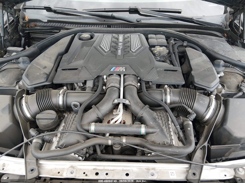 BMW M8 - zdjęcie 10