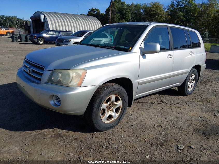 2003 TOYOTA HIGHLANDER auction photo 2
