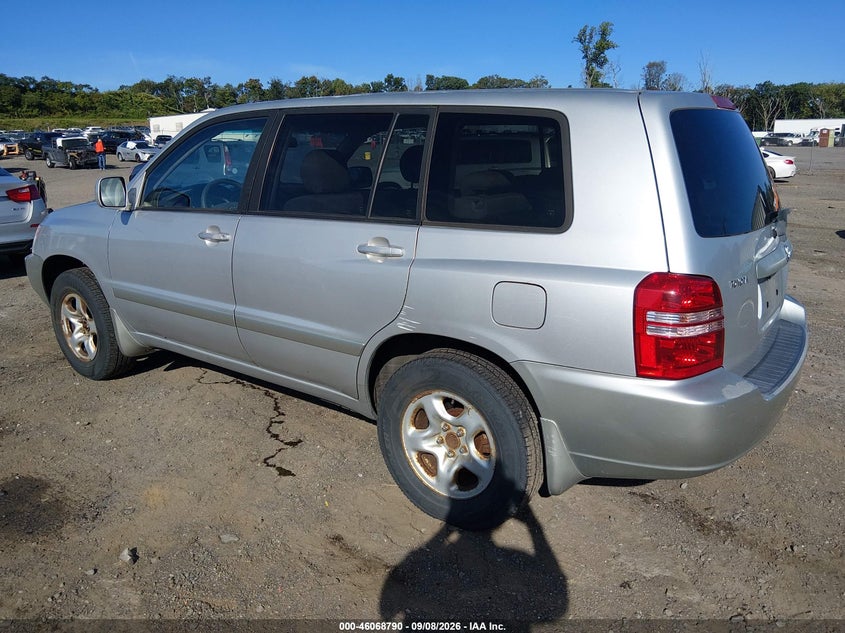2003 TOYOTA HIGHLANDER auction photo 3