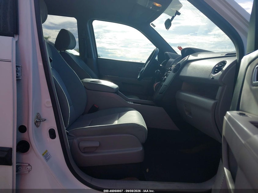 HONDA PILOT 2015 VIN 5FNYF4H21FB062385